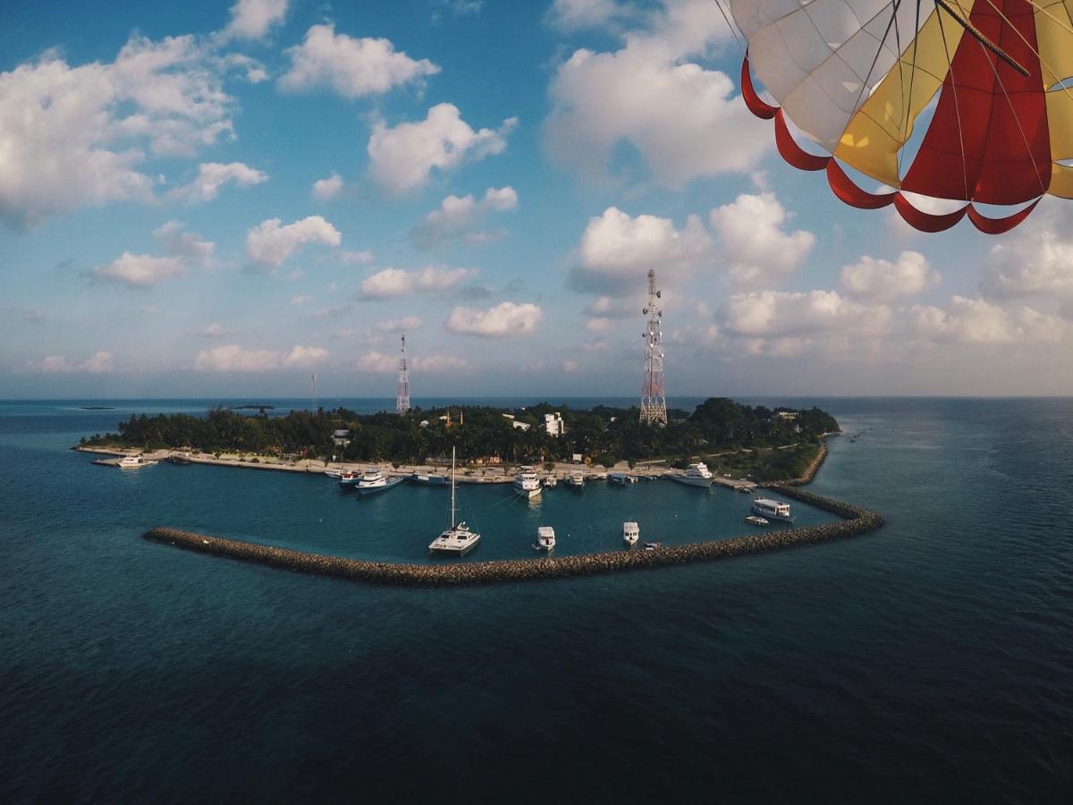 Summer Vibes Beach Front Rasdhoo ภายนอก รูปภาพ