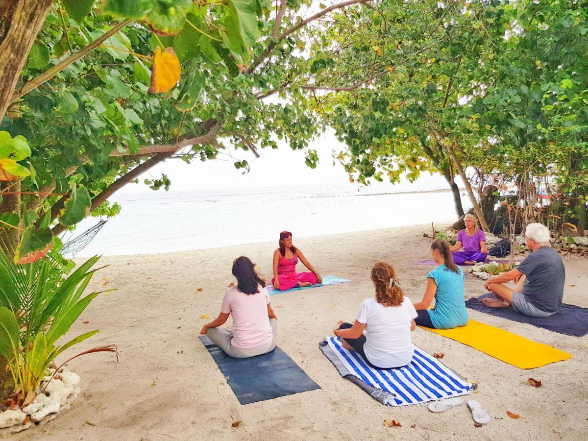 Summer Vibes Beach Front Rasdhoo ภายนอก รูปภาพ